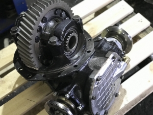 4320БУ-2502007-30 Редуктор среднего моста 49зуб.,i=7,49, с БМКД, дифф 12отв., два фланца с торц. шлиц. 4320БУ-2502007-30