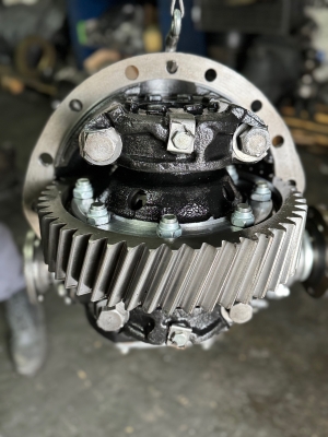 4320Х-2502007 Редуктор среднего моста Урал 15отв. 49зуб. нов/обр i=7,49 4320Х-2502007